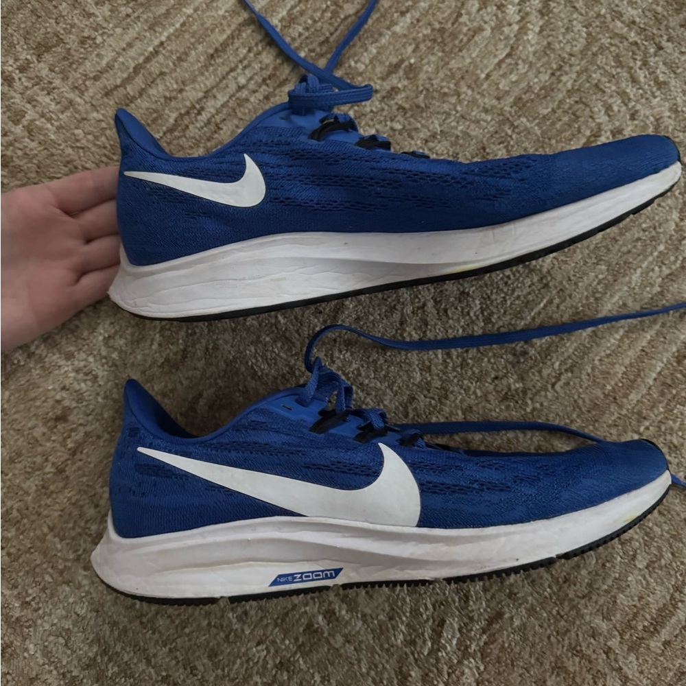 Nike women’s Royal Blue Athletic Shoes
